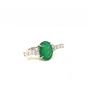 Anel Esmeralda e Diamantes